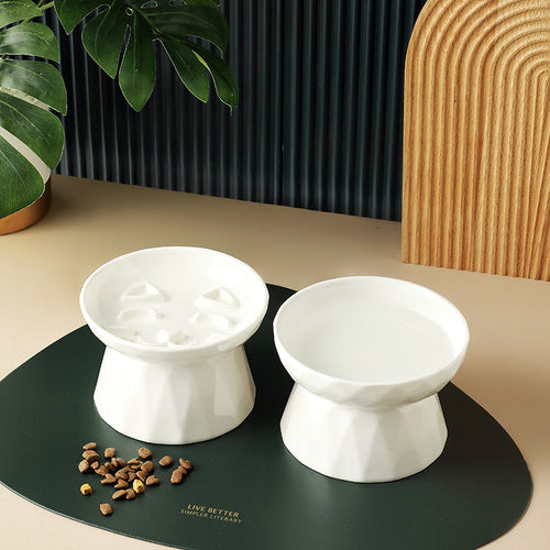 Bol surélevé en céramique pour chat